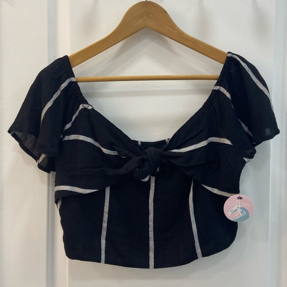 Volcom X Coco Ho Black Stripped Tie Crop Top Beach M - Picture 2 of 5
